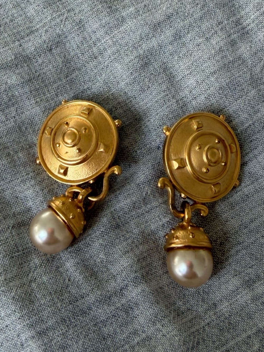 Florence Pearl-Drop Clip-On Earrings